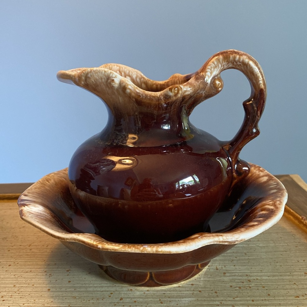 VTG The Nelson Mccoy Pottery Company Pitcher and Bowl